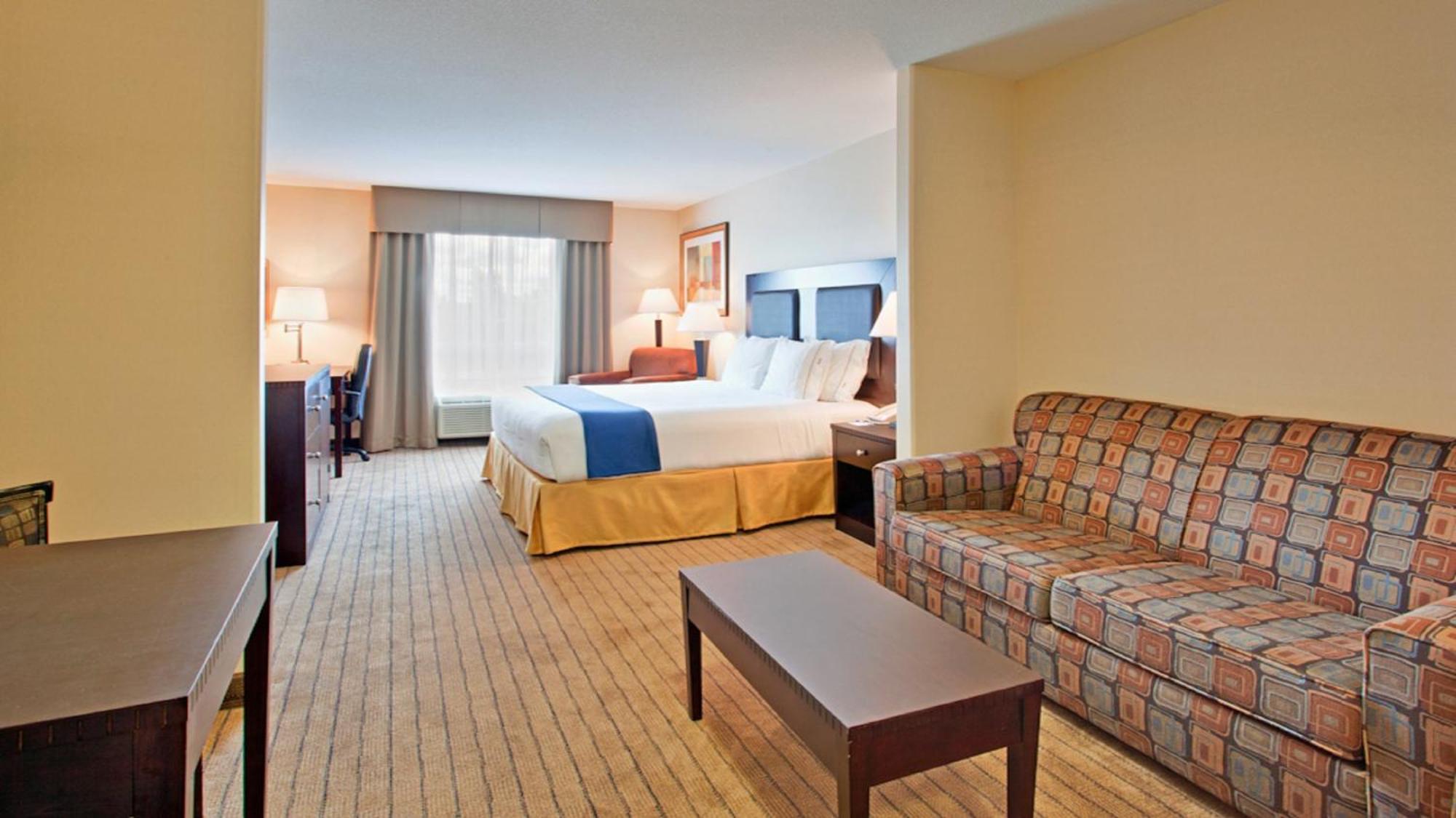 Holiday Inn Express Hotel & Suites Swift Current By Ihg Exterior foto