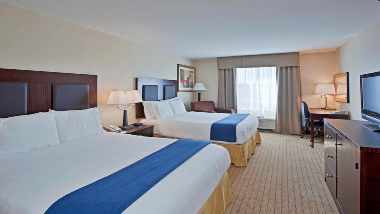 Holiday Inn Express Hotel & Suites Swift Current By Ihg Exterior foto