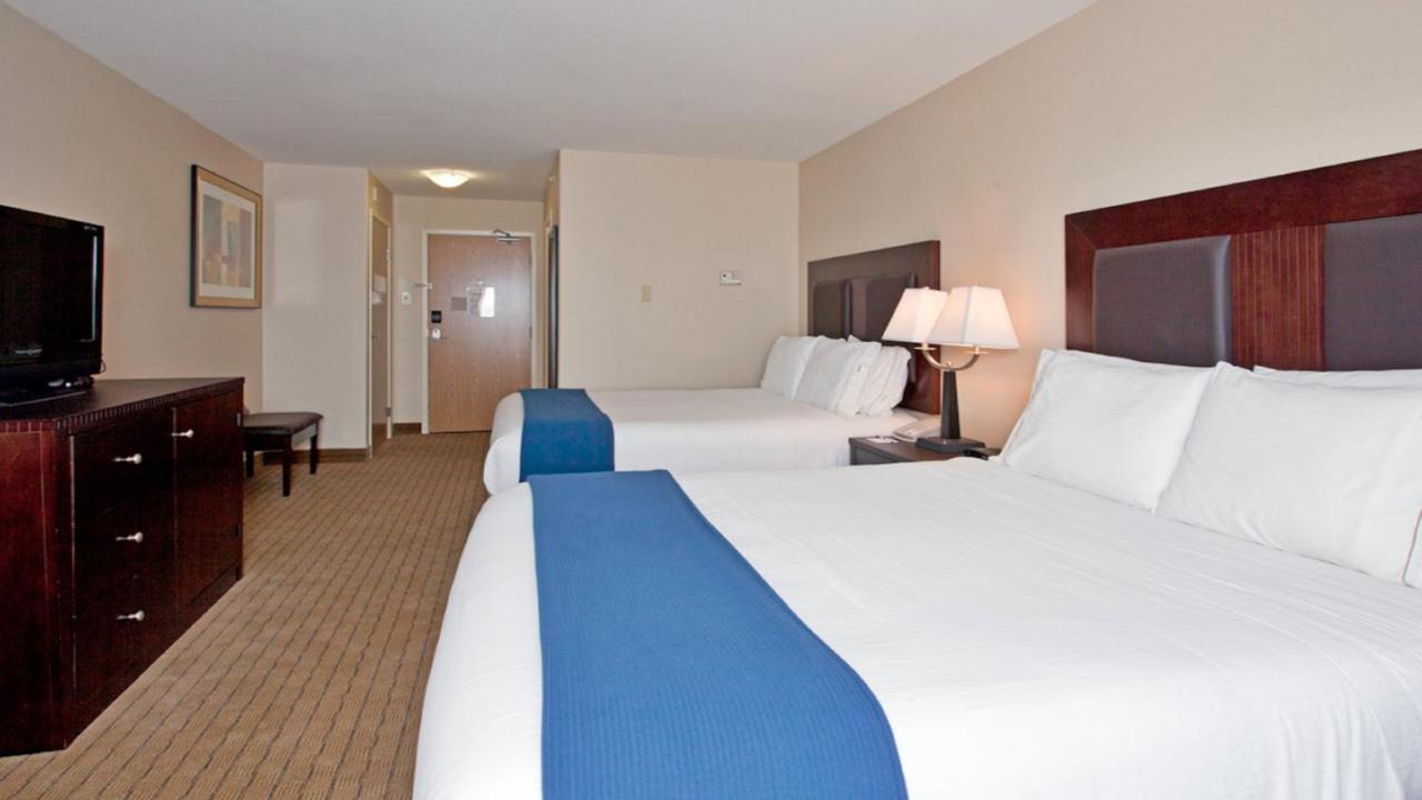 Holiday Inn Express Hotel & Suites Swift Current By Ihg Exterior foto