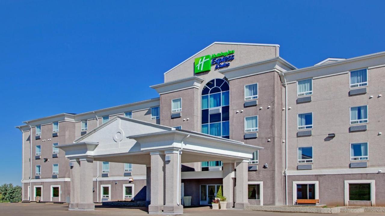 Holiday Inn Express Hotel & Suites Swift Current By Ihg Exterior foto